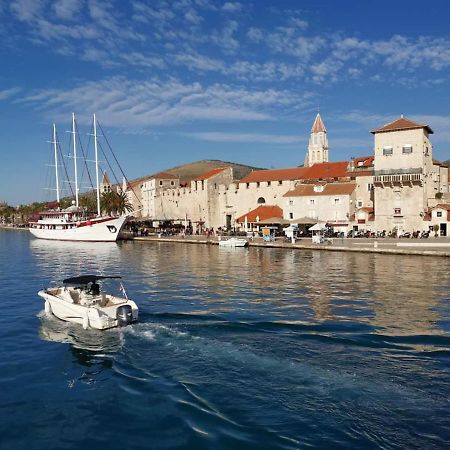 Apartment Okrug Gornji - Trogir With Sea View Buitenkant foto
