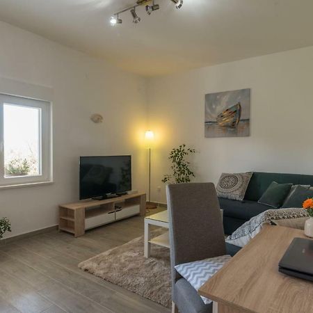 Apartment Okrug Gornji - Trogir With Sea View Buitenkant foto