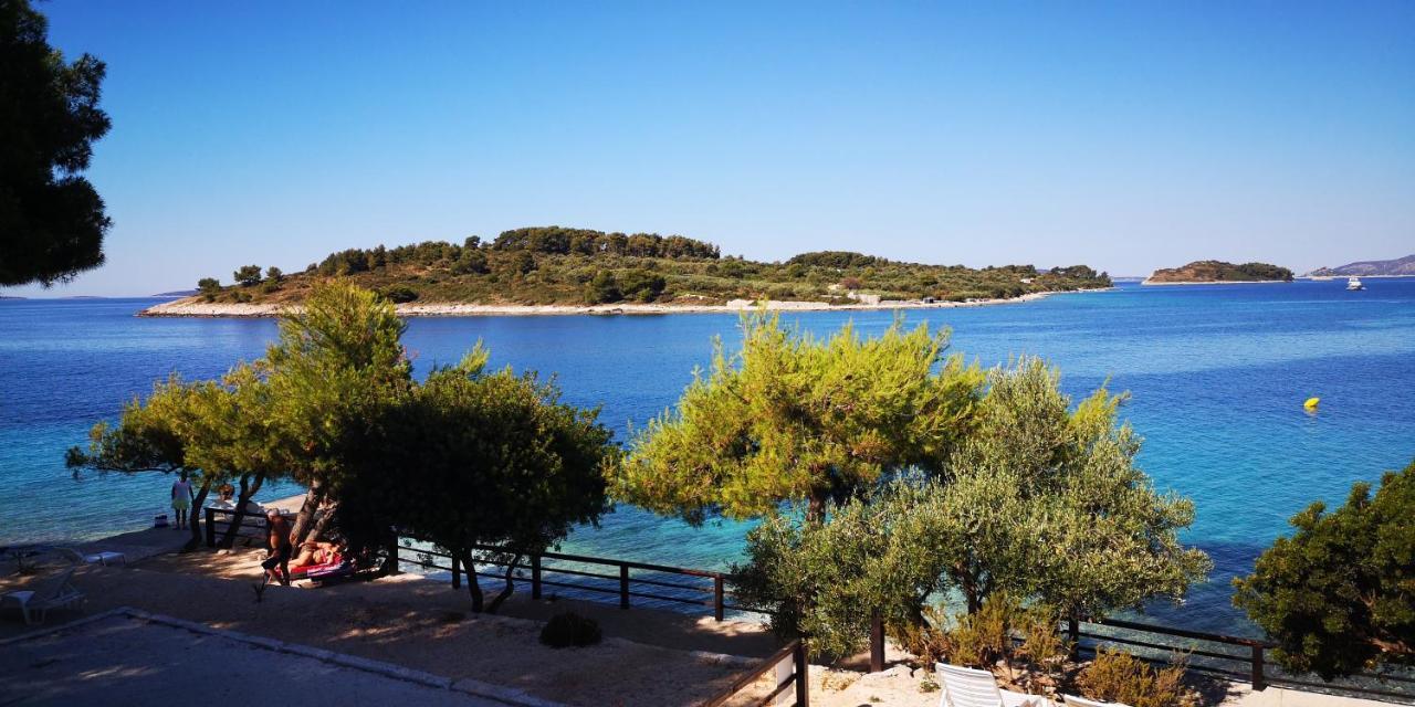 Apartment Okrug Gornji - Trogir With Sea View Buitenkant foto