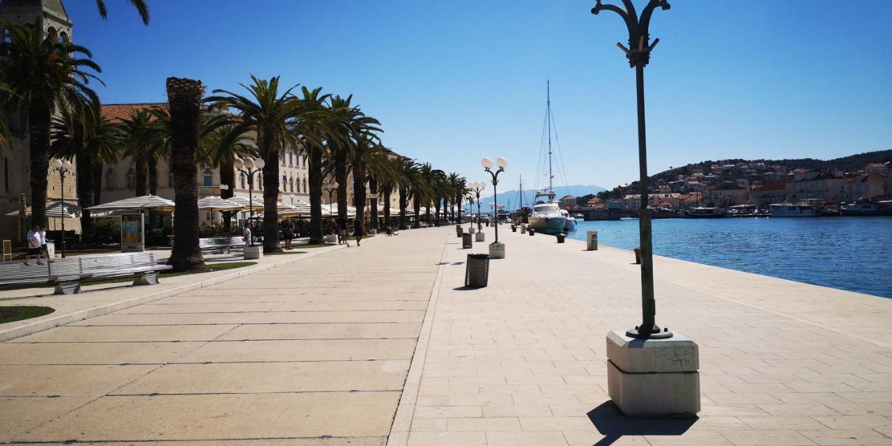 Apartment Okrug Gornji - Trogir With Sea View Buitenkant foto
