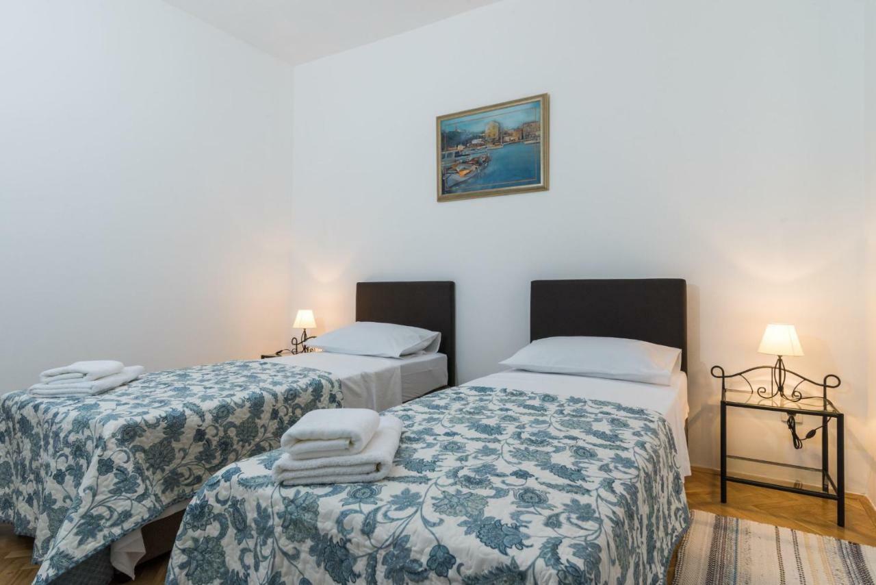 Apartment Okrug Gornji - Trogir With Sea View Buitenkant foto