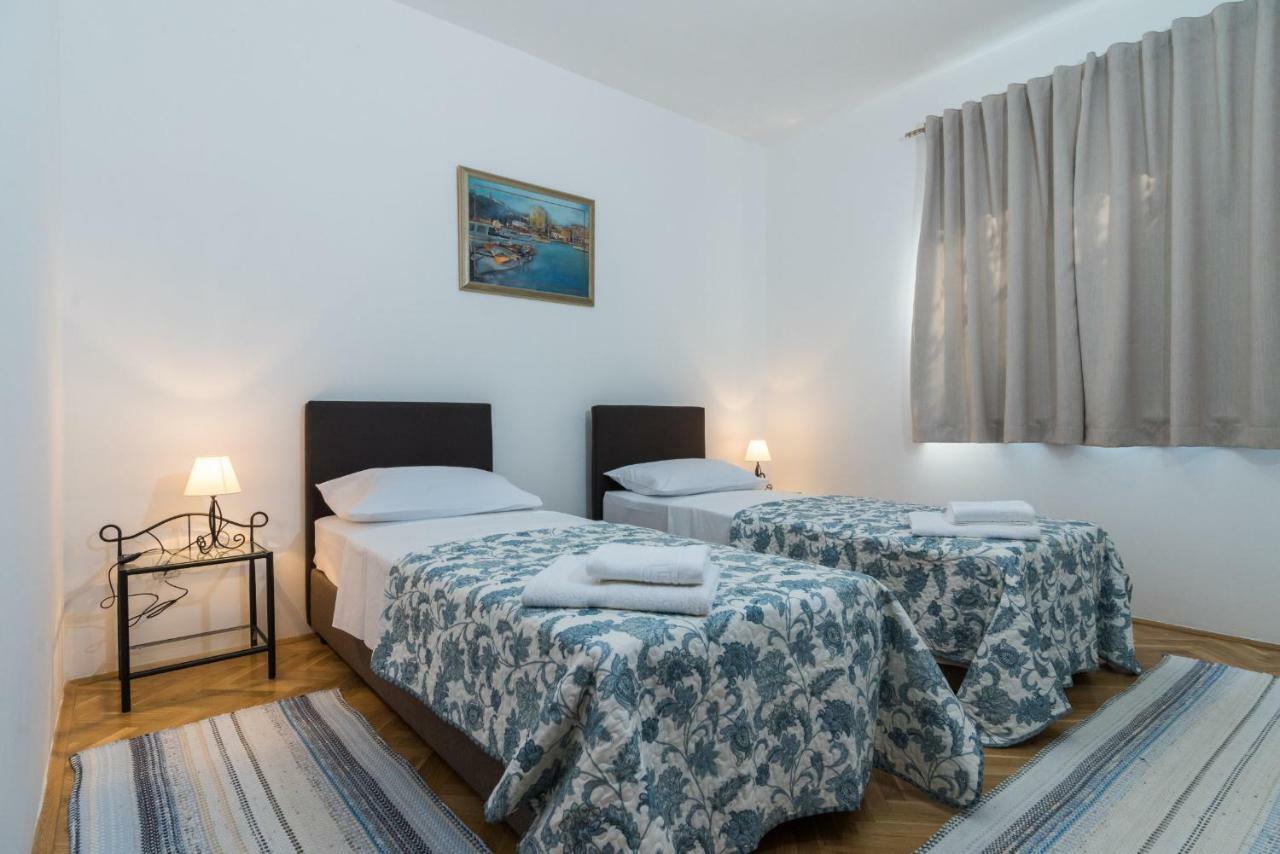 Apartment Okrug Gornji - Trogir With Sea View Buitenkant foto