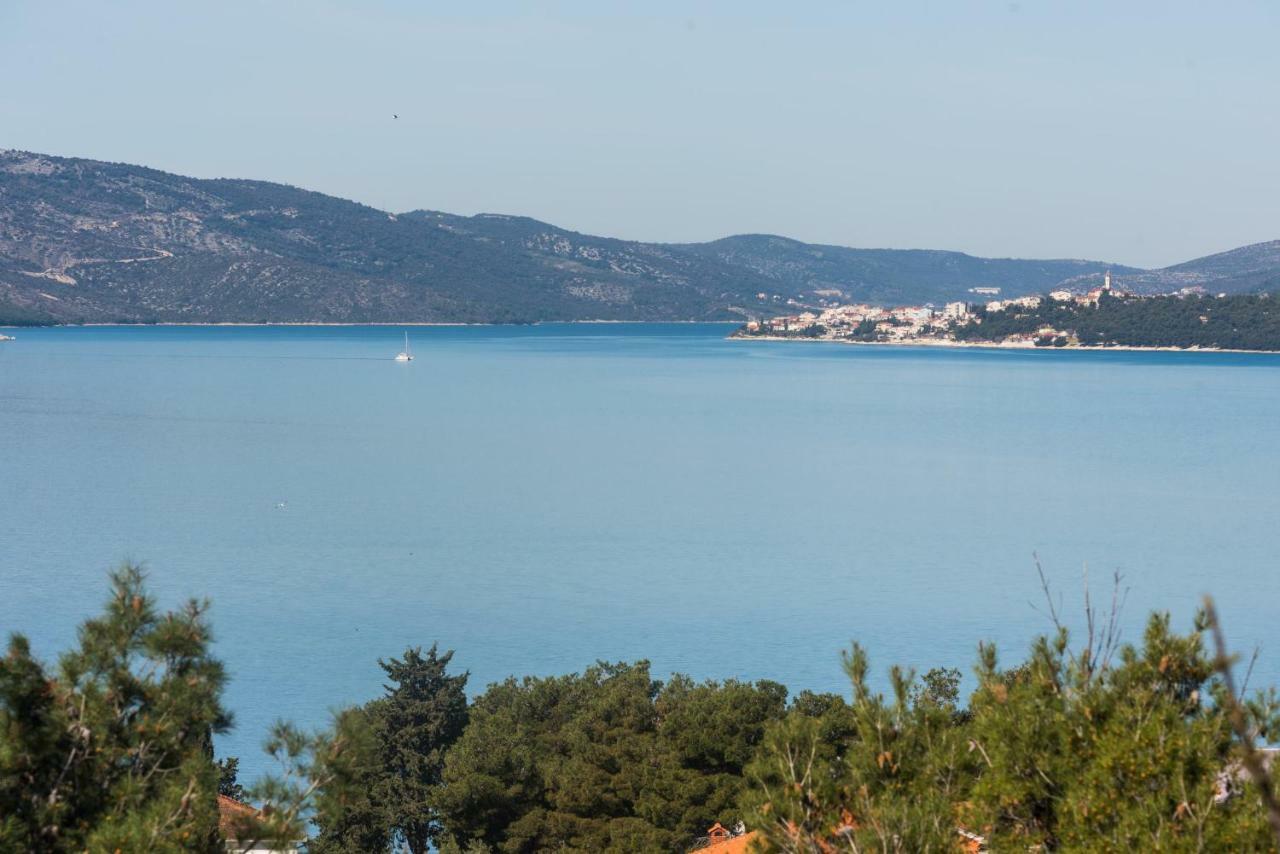 Apartment Okrug Gornji - Trogir With Sea View Buitenkant foto