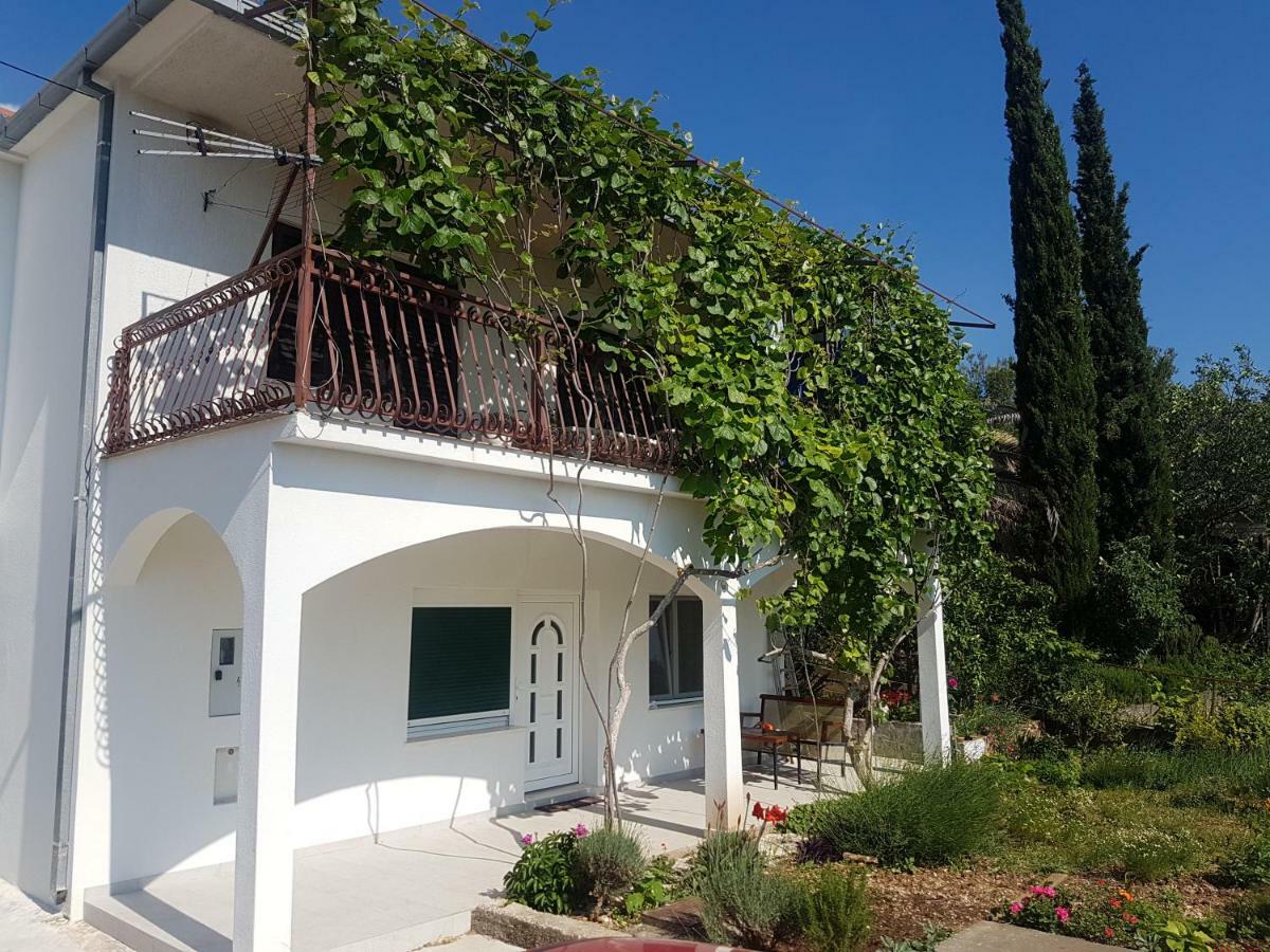 Apartment Okrug Gornji - Trogir With Sea View Buitenkant foto