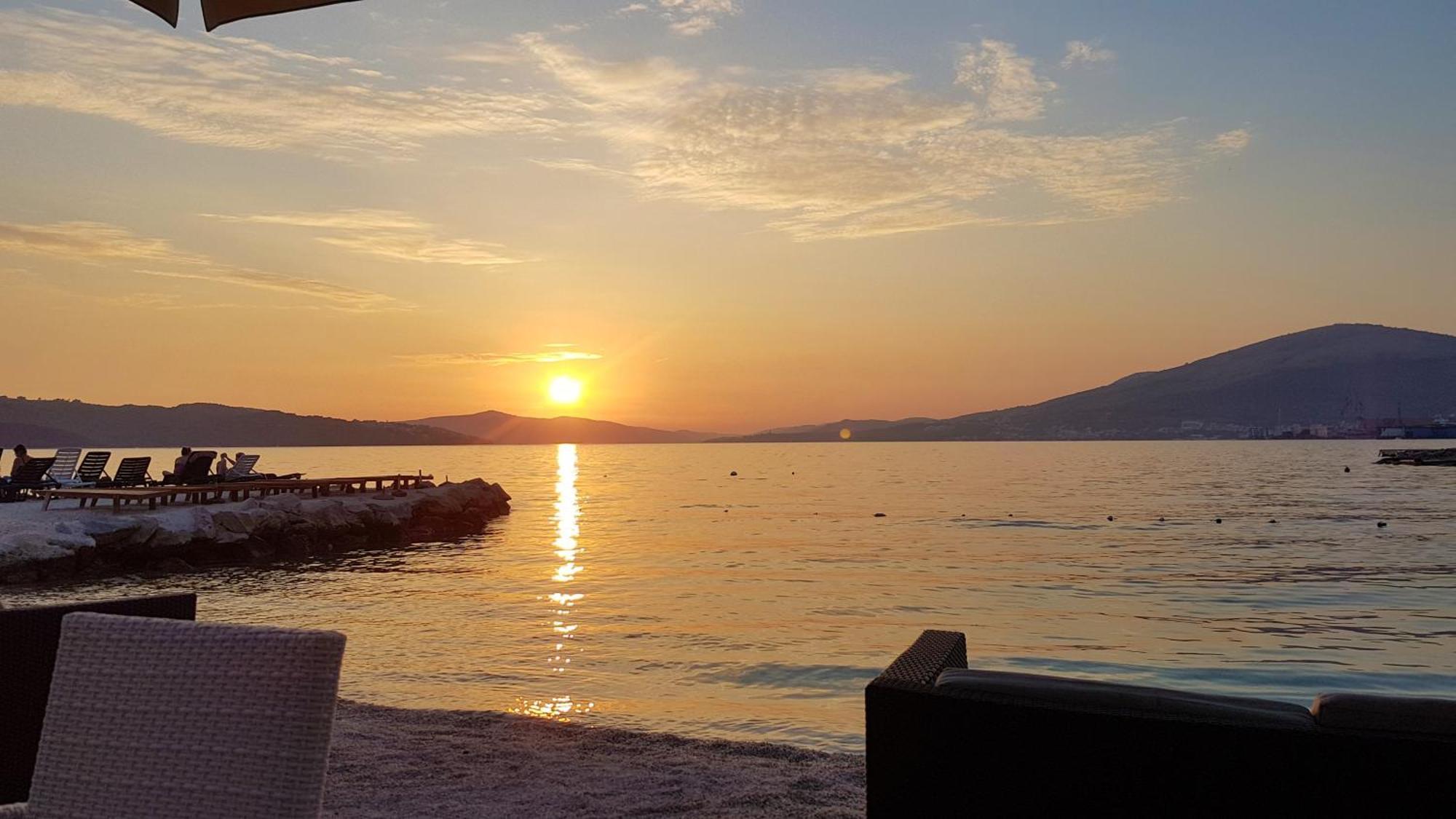 Apartment Okrug Gornji - Trogir With Sea View Buitenkant foto