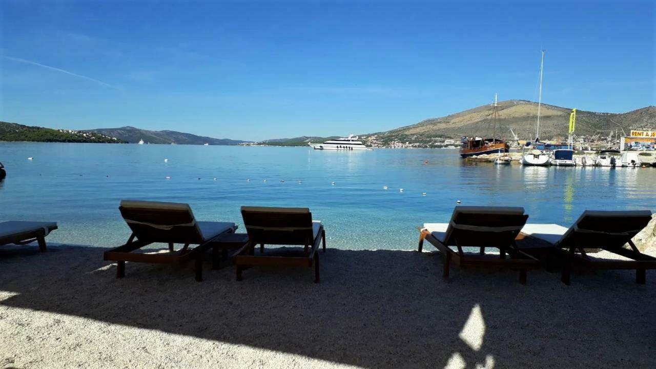 Apartment Okrug Gornji - Trogir With Sea View Buitenkant foto